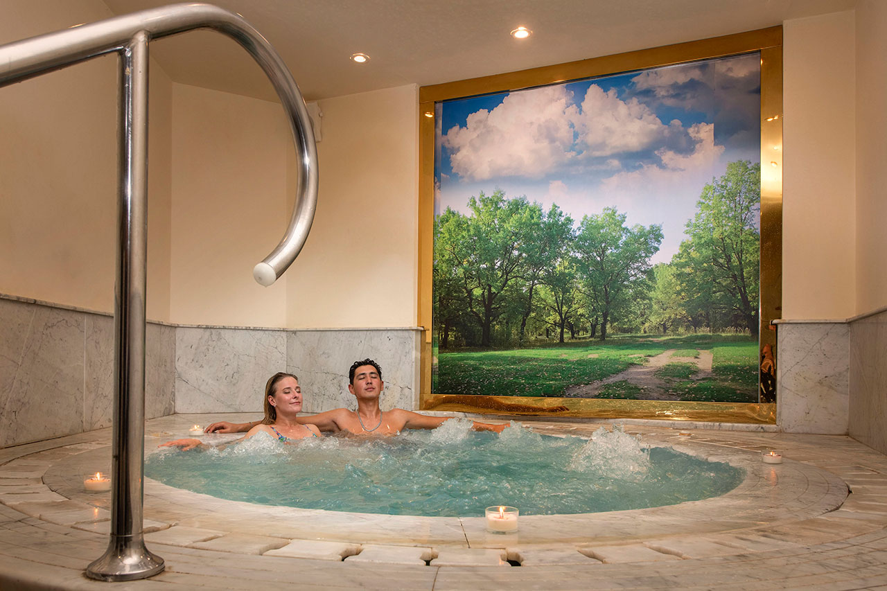 Charmillion Sea Life Resort