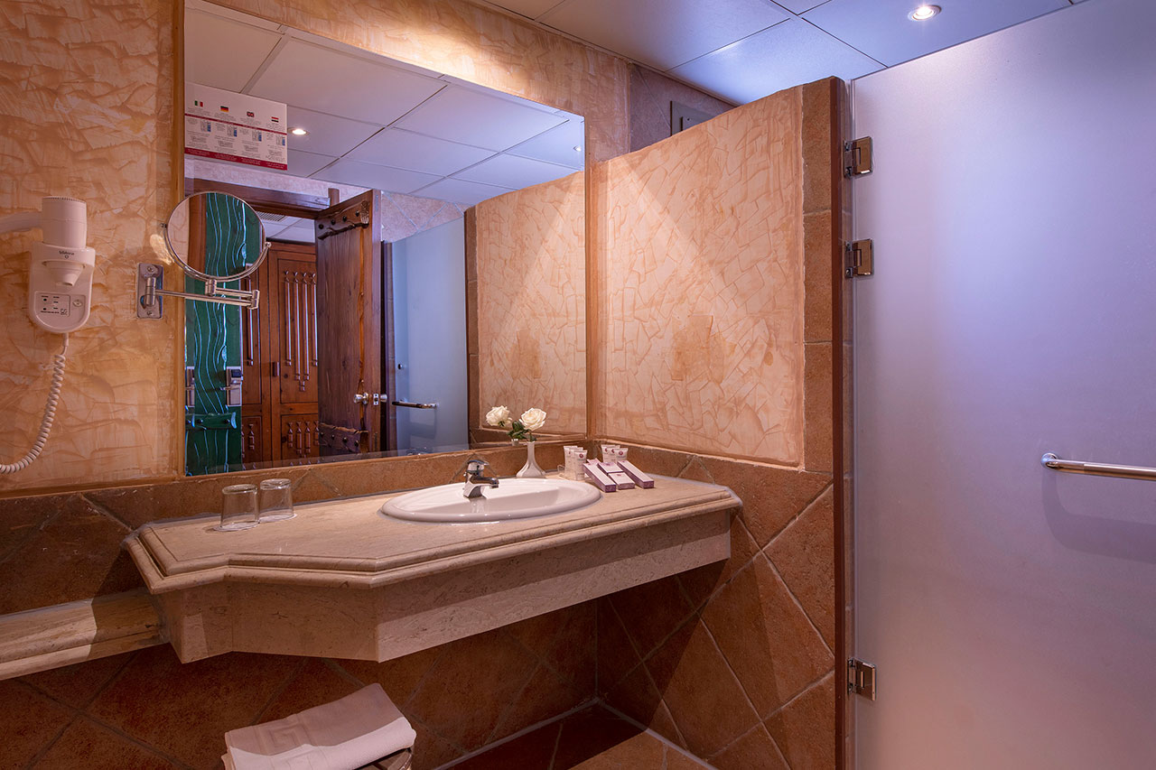 Charmillion Sea Life Resort